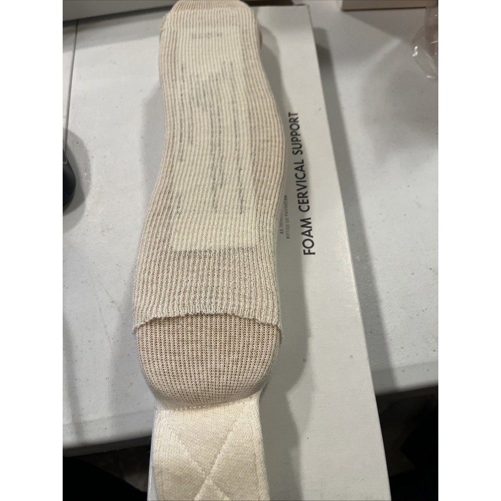 Foam Cervical Support Size Small 12-14 Inch NEW - Picture 2 of 4
